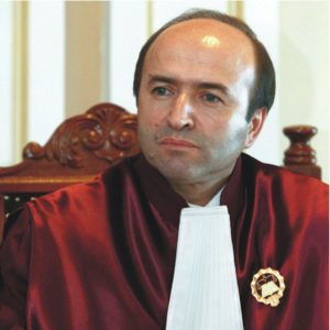 Tudorel Toader new Romanian justice minister