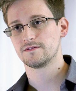 Russia may send Snowden Back to US in Gift to Trump
