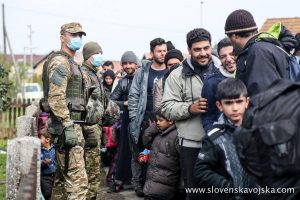 Hungary Closes Border With Croatia, Migrants Flood Into Tiny Slovenia