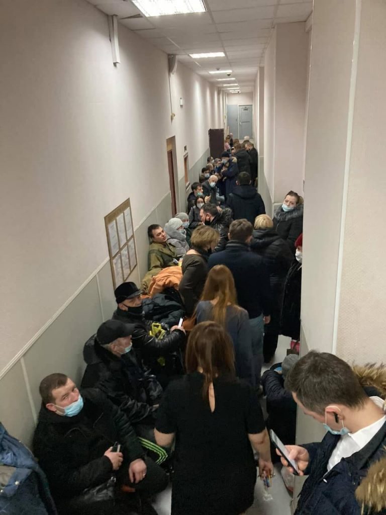 Russian Jails Overcrowded Due To Navalny Protest Arrest...Population Fascinated With Situation
