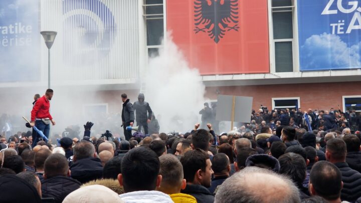 Albanian Police Disbands Protest At Democratic Party Headquarters